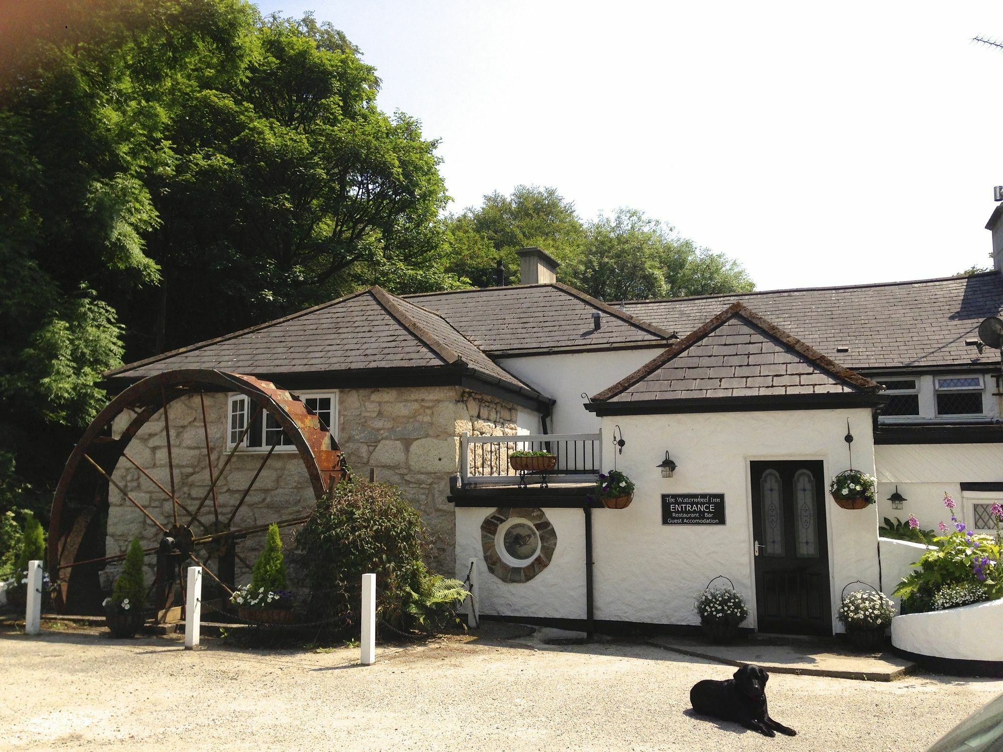 ホテル The Waterwheel セント・オーステル エクステリア 写真